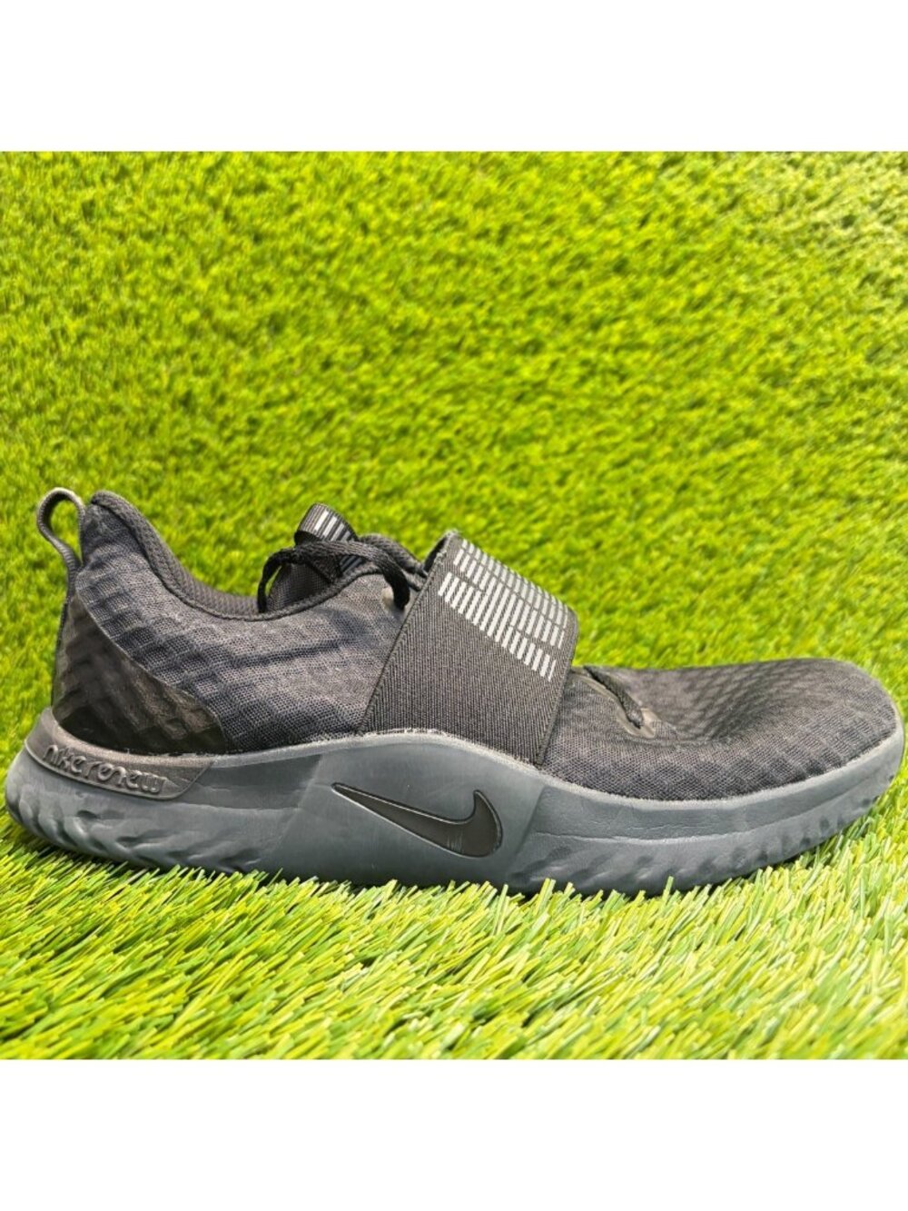 Nike Renew In Season TR9 Womens Size 9 Black Running Athletic Shoes Sneakers